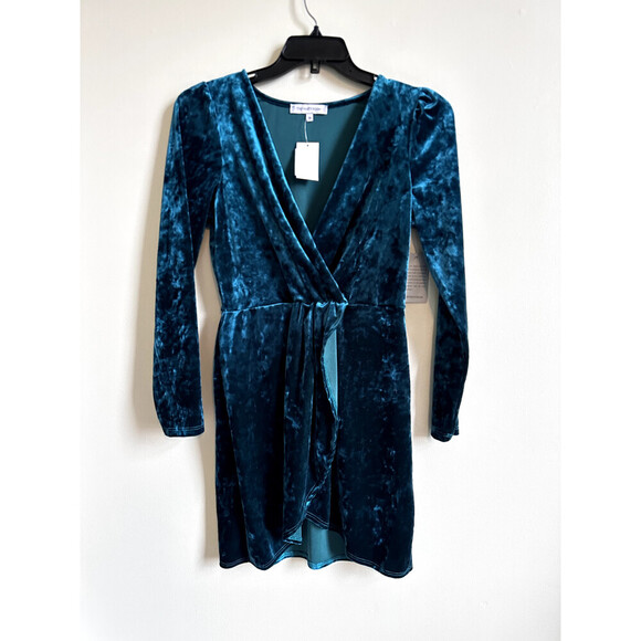 Vanity Room Velvet Long Sleeve Faux Wrap Mini Dress In Emerald Size M $168 - Picture 9 of 14